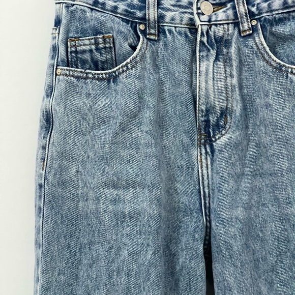 Jeans - Picture 2 of 2